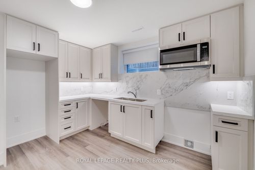 bsmt-1077 Fourth St, Mississauga, ON, L5E1K4 | Card Image