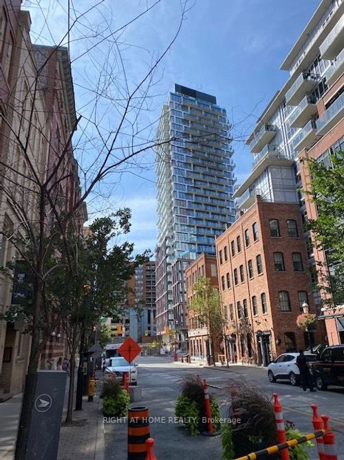 1702-2a Church St, Toronto, ON, M5E0E1 | Card Image
