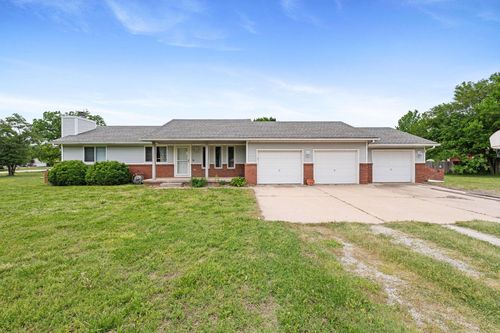 1337 E 81st St S, Haysville, KS, 67060-2262 | Card Image