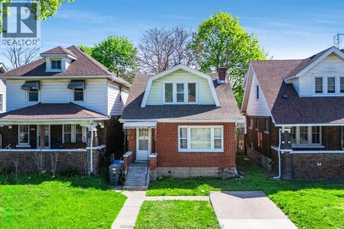 360 Rankin Ave, Windsor, ON, N9B2R7 | Card Image
