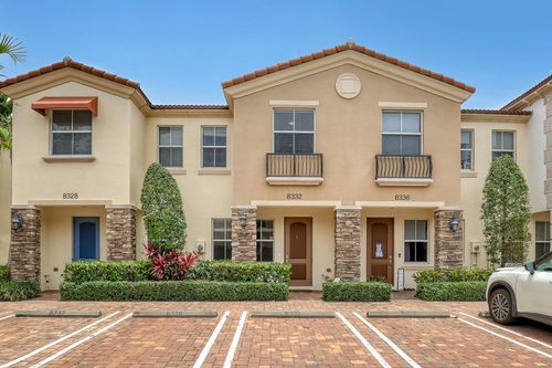 8332 Cocoplum Sound Ln, West Palm Beach, FL, 33411-2057 | Card Image