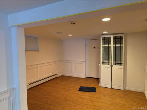 19 Laurel St, Centereach, NY, 11720-1710 | Card Image