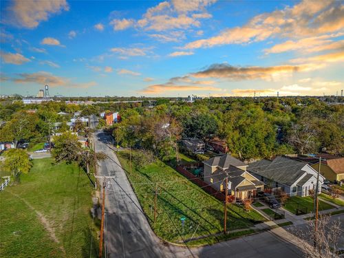 2510 Foreman St, Dallas, TX, 75210 | Card Image