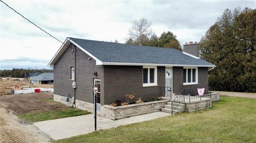 854 Grey Road 28, Hanover, ON, N4N3B8 | Card Image