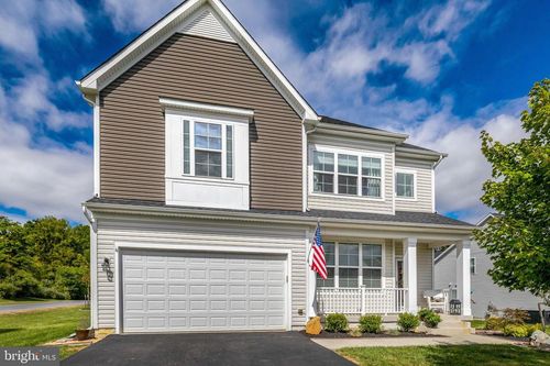 35820 Peninsula Ct, ROUND HILL, VA, 20141-3520 | Card Image