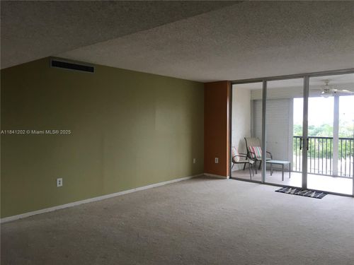 apt-701a-3940 Inverrary Blvd, Lauderhill, FL, 33319-4351 | Card Image