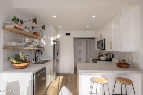 2-3807 N 30th St, Phoenix, AZ, 85016-6922 | Card Image