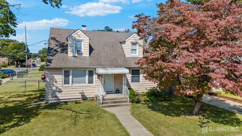 2 Godfrey Dr, Hamilton, NJ, 08610-1106 | Card Image