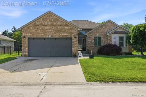 36372 Cecilia Dr, Sterling Heights, MI, 48312-2923 | Card Image