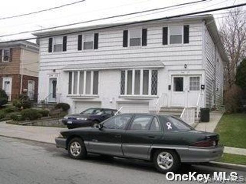 2-244-57 Grand Central Pkwy, Douglaston, NY, 11362 | Card Image