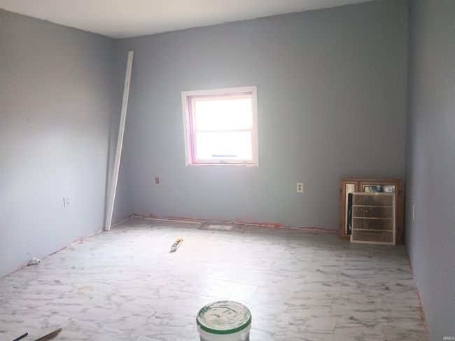 7775 E Church St, House other with 5 bedrooms, 1 bathrooms and null parking in Dugger IN | Image 18