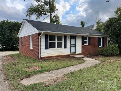 1835 West Blvd, Charlotte, NC, 28208-6901 | Card Image