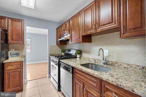 apt-204-19413 Brassie Pl, MONTGOMERY VILLAGE, MD, 20886-1945 | Card Image