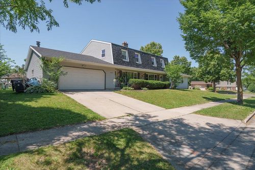 5201 Trafalger Pl, Madison, WI, 53714-2025 | Card Image