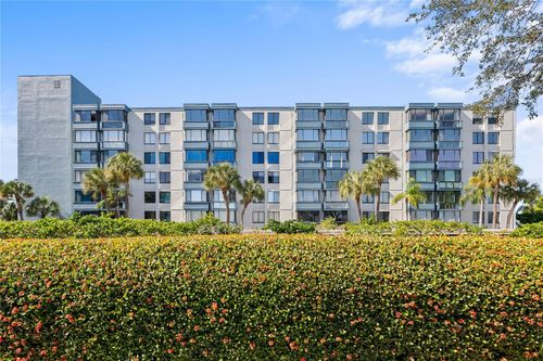 apt-304-644 Island Way, CLEARWATER BEACH, FL, 33767-1908 | Card Image