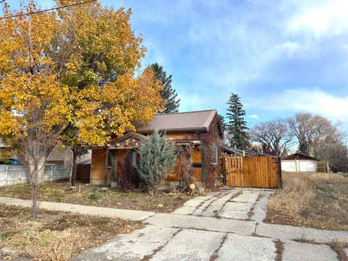 513 19 St N, Lethbridge, AB, T1H3K6 | Card Image