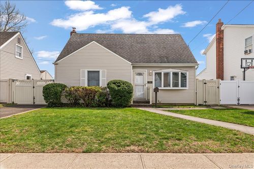 51 Audrey Ave, Oyster Bay, NY, 11771-1503 | Card Image