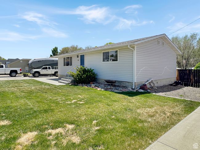 View of front of home | Image 37