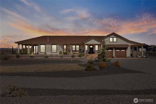 714 Sunset Blvd Sw, Mattawa, WA, 99349-1917 | Card Image