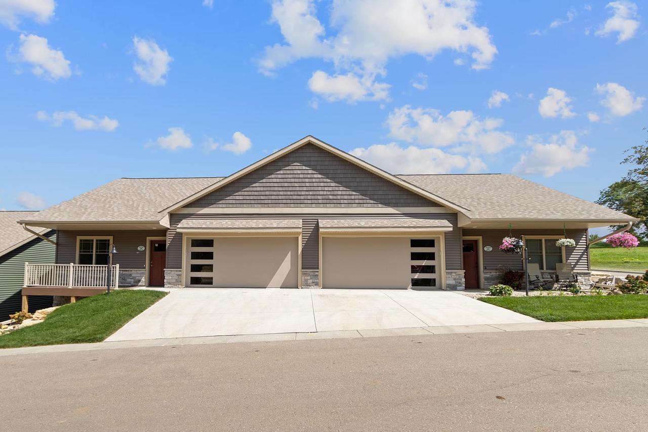 Sienna Hills Cir, Mount Horeb, WI 53572 #1