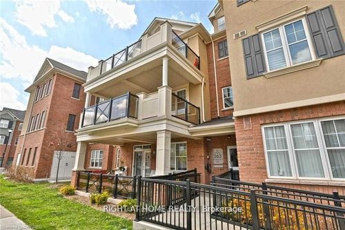 301-263 Georgian Dr, Oakville, ON, L6H0L2 | Card Image