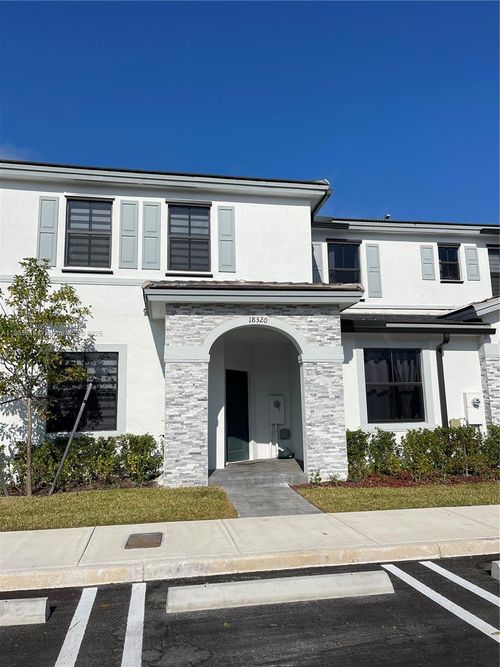 18320-18320 Sw 148th Rd, Miami, FL, 33187-1923 | Card Image