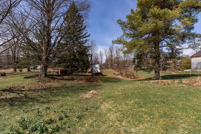 580307 Sideroad 60, House other with 3 bedrooms, 1 bathrooms and 5 parking in Berkeley ON | Image 9