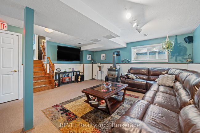 177 Bernard Ave, House other with 3 bedrooms, 2 bathrooms and 6 parking in Ridgeway ON | Image 17