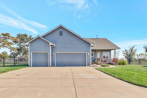 5102 N Yorkshire St, Bel Aire, KS, 67226-7651 | Card Image