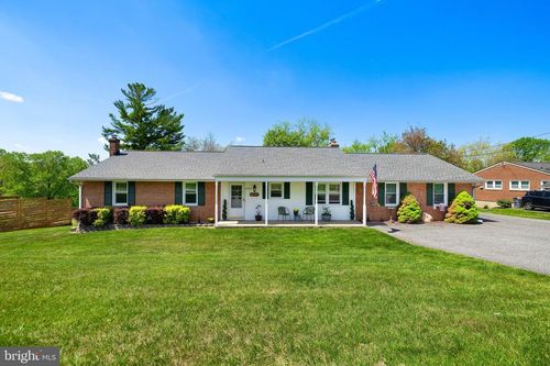 8928 Satyr Hill Rd, Parkville, MD, 21234-1403 | Card Image