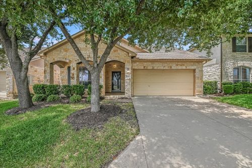 26 White Magnolia Cir, Lakeway, TX, 78734-6250 | Card Image