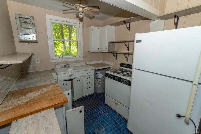 302 C St, Home with 5 bedrooms, 2 bathrooms and null parking in Laporte IN | Image 34