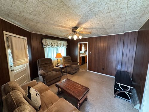 904 E Bridge St, Streator, IL, 61364-3124 | Card Image