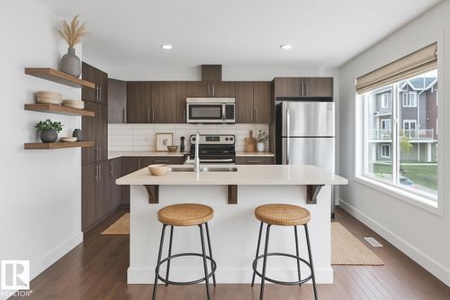 2922 Maple Way Nw, Edmonton, AB, T6T1A5 | Card Image