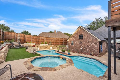 1375 Shores Cir, Rockwall, TX, 75087-2326 | Card Image