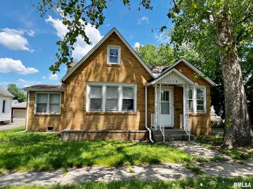 1113 & 1113 1/2 Charlotte Street, Pekin, IL, 61554 | Card Image