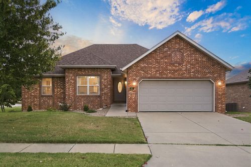 867 W Sole Dr, Nixa, MO, 65714-9191 | Card Image