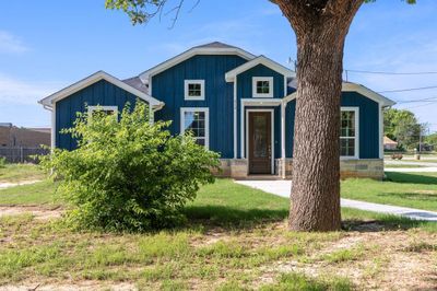 View of front of home featuring a front lawn | Image 2