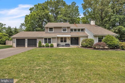 66 Bradford Way, VOORHEES, NJ, 08043-4702 | Card Image