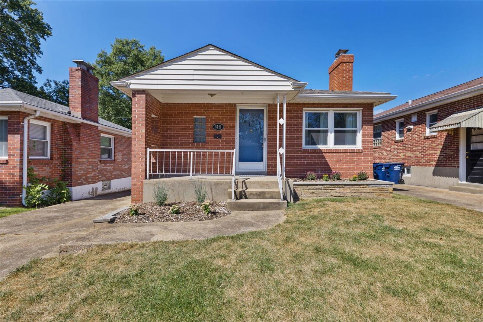 Deville Ave, Saint Louis, MO 63119