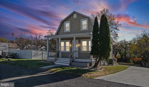 9303 Hillside Ave, Parkville, MD, 21234-3217 | Card Image