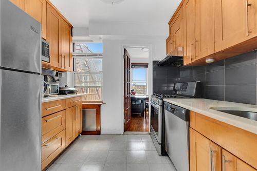 6e-105-34 65th Ave, Forest Hills, NY, 11375-1816 | Card Image