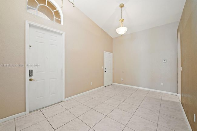 1107 Ne 37th Pl, House other with 5 bedrooms, 3 bathrooms and null parking in Homestead FL | Image 6