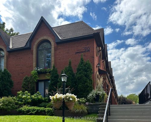 9-90 Kippendavie Ave, Toronto, ON, M4L3R5 | Card Image