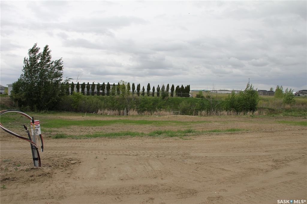 Land in Pilot Butte 4