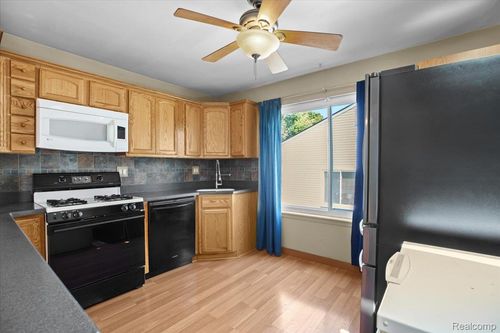 6717 Foxthorn Rd, Canton, MI, 48187-3083 | Card Image