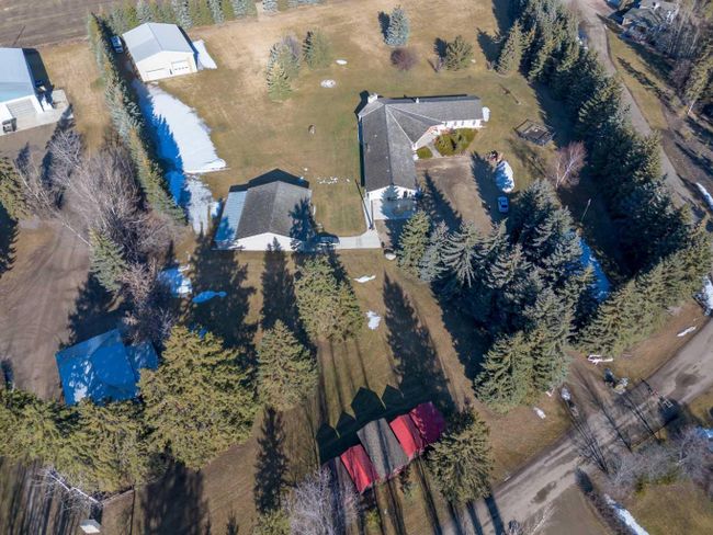 39060A Range Road 270, Home with 2 bedrooms, 2 bathrooms and 4 parking in Rural Red Deer County AB | Image 4