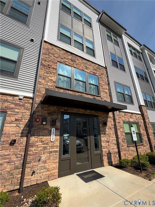 305-3800 Maze Runner Dr, Midlothian, VA, 23112-3680 | Card Image