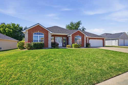 208 Redtail Dr, ASHLAND, MO, 65010-1177 | Card Image