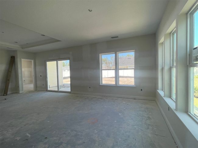 323 Sawgrass Dr, Home with 4 bedrooms, 3 bathrooms and null parking in YULEE FL | Image 5